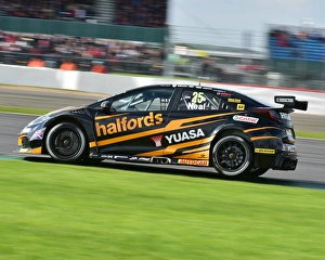 BTCC Silverstone, September 2017 Prints: CM21 3988 Matt Neal, Honda Civic Type R