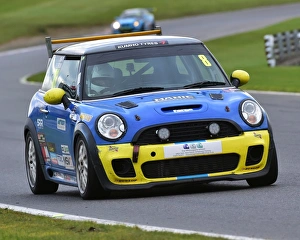 Mini Coopers Prints: CM21 9729 Keith Issatt, Kevin Fulbrook, Mini Cooper S
