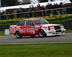 CM22 5911 John Young, Phillip Perryman, Volvo 242