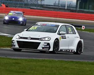 Winner Prints: CM22 9962 Dan Lloyd, Volkswagen Golf GTi TCR