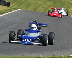 HSCC Wolds Trophy, Cadwell Park May 2018 Prints: CM23 5294 Paul Hubbard, Van Diemen RF78