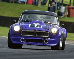 Simon Cripps Prints: CM24 0219 Simon Cripps, MGB GT V8