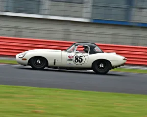 HSCC Silverstone International Trophy Meeting, June 2018 Prints: CM24 1079 Martin Hunt, Theo Hunt, Patrick Blakeney-Edwards, Jaguar E-Type