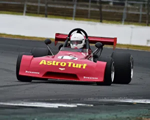 CM24 1744 Michael Bletsoe Brown, Chevron B27