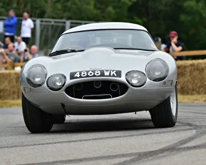 Jaguar E Type Lightweight Lowdrag Coupe Prints: CM24 6424 Peter Sutcliffe, Jaguar E-Type lightweight lowdrag coupe