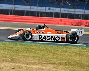 Steve Hartley Prints: CM24 9713 Steve Hartley, Arrows A4