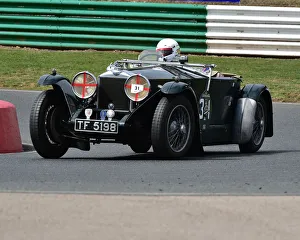 CM25 1539 Trevor Swete, Invictas Type