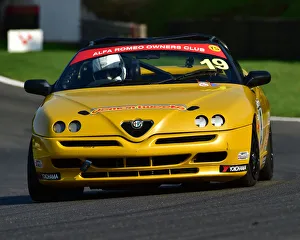Festival Italia, Brands Hatch, August 2018 Prints: CM25 4174 Nick Anderson, Alfa Romeo Spyder