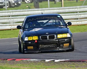 Aston Martin Owners Club Racing, Snetterton, 1st September 2018 Prints: CM25 4973 Tom Houlbrook, BMW E36 M3