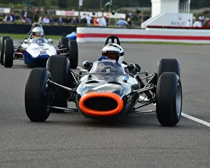 <b class=qtipBold><figcaption>CM25 6230 Richard Attwood, BRM P261</figcaption></b><br>Richard Attwood, BRM P261, Glover Trophy, 1500cc Grand Prix Cars, 1961 to 1965, Goodwood Revival 2018, September 2018, automobiles, cars, circuit racing, Classic, competition, England, entertainment, event, Goodwood, heritage, historic, Duke of Richmond, motor sport, motorcars, nostalgia, outdoors, racing, racing cars, retro, revival, September, speed, sport, sports, Sussex, West Sussex, vehicles, cars, racing, classic cars,<br><em>© 2018 Chris McEvoy, www.cjm-photography.co.uk, all rights reserved</em> CM25 6230 Richard Attwood, BRM P261