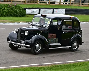<b class=qtipBold><figcaption>CM25 6778 Austin FX3 Taxi</figcaption></b><br>Austin FX3 Taxi, British Transport Parade, Goodwood Revival 2018, September 2018, automobiles, cars, circuit racing, Classic, competition, England, entertainment, event, Goodwood, heritage, historic, Duke of Richmond, motor sport, motorcars, nostalgia, outdoors, racing, racing cars, retro, revival, September, speed, sport, sports, Sussex, West Sussex, vehicles, cars, racing, classic cars, historic cars,<br><em>© 2018 Chris McEvoy, www.cjm-photography.co.uk, all rights reserved</em> CM25 6778 Austin FX3 Taxi