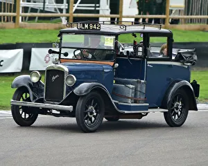 <b class=qtipBold><figcaption>CM25 6793 Austin 12-4 Taxi</figcaption></b><br>Austin 12/4 Taxi, British Transport Parade, Goodwood Revival 2018, September 2018, automobiles, cars, circuit racing, Classic, competition, England, entertainment, event, Goodwood, heritage, historic, Duke of Richmond, motor sport, motorcars, nostalgia, outdoors, racing, racing cars, retro, revival, September, speed, sport, sports, Sussex, West Sussex, vehicles, cars, racing, classic cars, historic cars,<br><em>© 2018 Chris McEvoy, www.cjm-photography.co.uk, all rights reserved</em> CM25 6793 Austin 12-4 Taxi