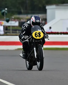 Michael Rutter Prints: CM25 7014 Michael Russell, Michael Rutter, Velocette MSS