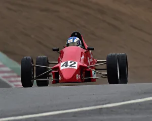 Pre 93 Prints: CM25 8307 Mark de Rozarieux, Van Diemen RF88