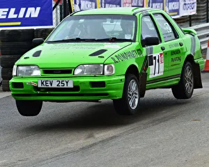 Ford Sierra Prints: CM26 5335 Kevin Jarvis, Robert Pomphrett, Ford Sierra