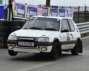 CM26 5354 Steve Casey, Paul Hopkinson, Peugeot 205 Gti
