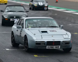 <b class=qtipBold><figcaption>CM26 6416 Jakob Ebrey, Porsche 944</figcaption></b><br>Jakob Ebrey, Porsche 944, VSCC, Pomeroy Trophy, Silverstone, 16th February 2019, cars, competition, February, Fun, historic cars, iconic, motor sport, motorsport, nostalgia, outdoors, Pomeroy trophy, pre-war, retro, saloon cars, Silverstone, sports, sports cars, tests, trials, vintage cars, Vintage Sports Car Club, fast, speed, competition, cars, vehicles,<br><em>© 2019 Chris McEvoy, www.cjm-photography.co.uk, all rights reserved</em> CM26 6416 Jakob Ebrey, Porsche 944