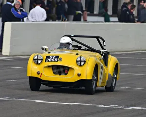 CM27 3841 Guy Broad, Triumph TR2