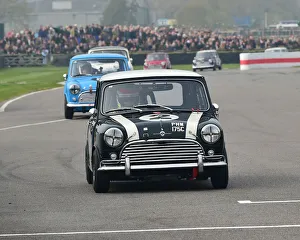 Mini Coopers Prints: CM27 4464 Jonathan Lewis, Morris Mini Cooper S