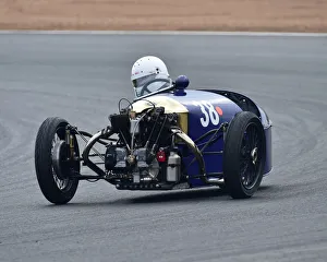 CM27 5460 Sue Darbyshire, Morgan Super Aero