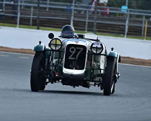 CM27 6092 Mark Hayward, Alvis FD 12-75 Fwd