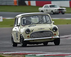 CM27 8742 Julian Crossley, Morris Mini Cooper S