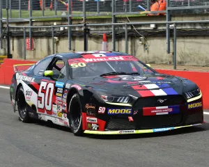 Elite 1 Prints: CM28 2851 Loris Hezemans, Ford Mustang