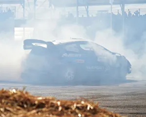 Tire Smoke Prints: CM28 7124 Elfyn Evans, Ford Fiesta WRC
