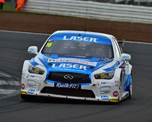 CM29 7369 Aiden Moffat, Infiniti Q50