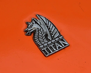 CM3 1310 Titan