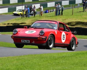 HSCC Wolds Trophy, Cadwell Park Prints: CM3 2076 Mark Leverett, Porsche 911 SC, PIA 911