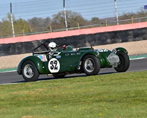 CM30 6290 Tim Llewellyn, Oliver Llewellyn, Allard J2