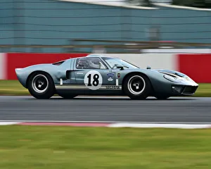 CM30 9417 Bernado Hartogs, Will Nuthall, Ford GT40