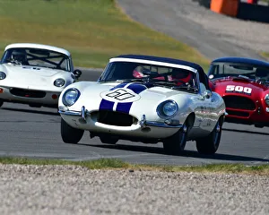CM31 0009 Gregor Fisken, Patrick Blakeney-Edwards, Sam Hancock, Jaguar E-Type CM31 0009 Gregor Fisken, Patrick Blakeney-Edwards, Sam Hancock, Jaguar E-Type
