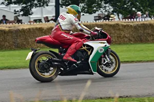 CM31 3947 Giacomo Agostini, MV Agusta Superveloce 75 Anniversario