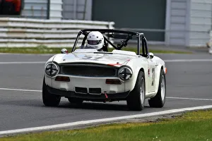 Graham Wilson Prints: CM32 5536 Graham Wilson, Triumph TR6