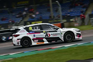 CM32 8450 Bobby Thompson, Cupra Leon