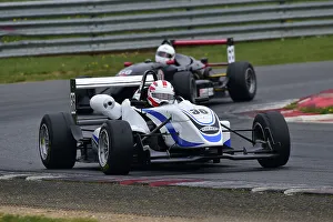 Mono 1600 Prints: CM33 0602 Mike Hatton, Dallara F305