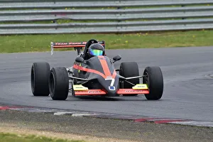 CM33 0610 Geoff Fern, Van Diemen RF89