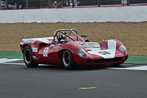 CM33 7762 Ewen Sergison, Lola T70 Mk2 Spyder
