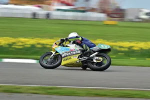 Hailwood Trophy Featuring Sheene Trophy Prints: CM34 5256 Gary Vines, Yamaha TZ250L