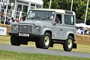 Manufacturer Batch Prints: CM34 8709 Land Rover Classic Defender Works V8 70th Edition