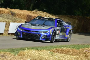 Oval Racing Prints: CM35 0831 Jenson Button, Mike Rockenfeller, Chevrolet Camaro ZL1