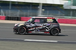 CM35_8987 Sean Wortley, MINI Coopers R53.jpg