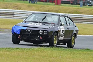 Clive Golding Prints: CM35 9497 Clive Golding, Alfa Romeo Alfetta GTV