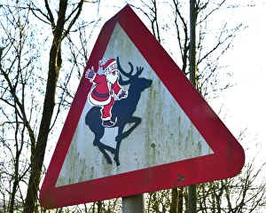 CM5 8256 Santa on Raindeer CM5 8256 Santa on Raindeer