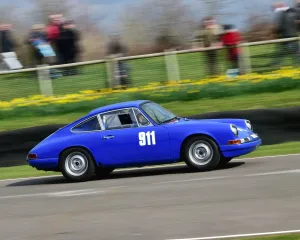 Porsche Prints: CM6 3396 Robert Barrie, Porsche 911