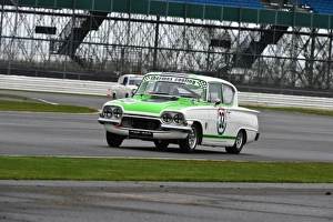 CM6 6816 Nic Strong, Ford Consul Classic