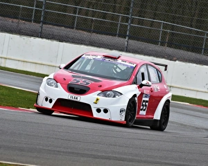 BritCar, Silverstone, March 28th 2015 Prints: CM6 6858 Lisa Cox, Seat Leon Cupra