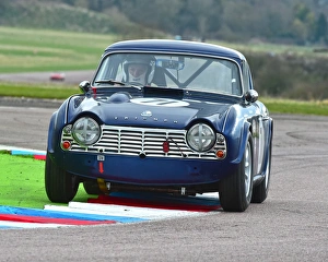 HSCC Easter Revival 2015 Prints: CM6 7970 Allan Ross-Jones, Triumph TR4